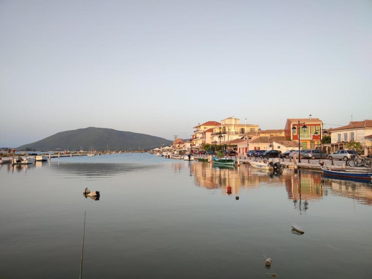 Lauren'S Charm Town Apartment Lefkada City ภายนอก รูปภาพ
